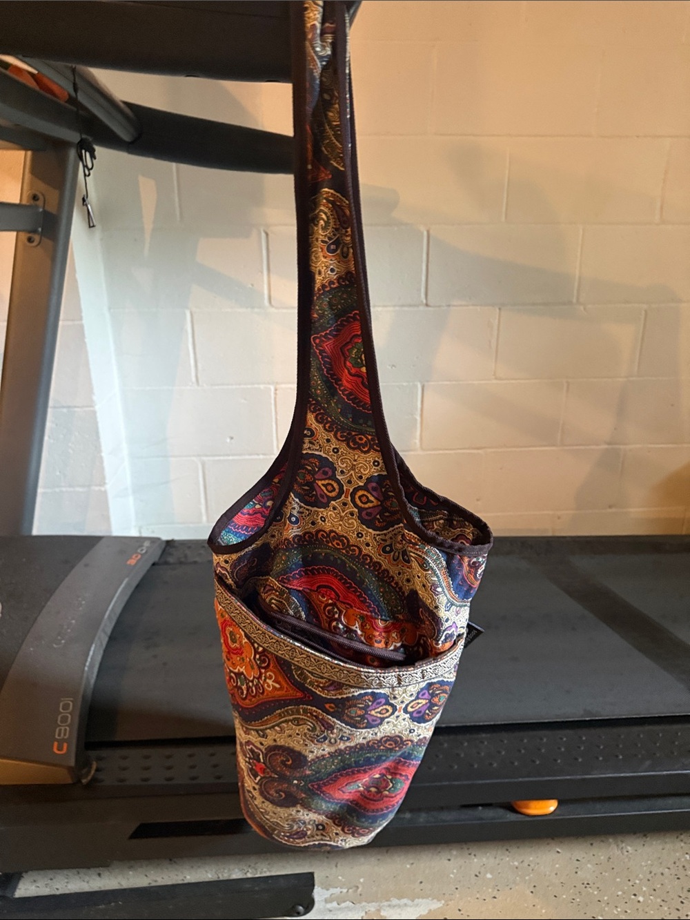 Paisley-Print Sling yoga Tote Bag in Multicolor